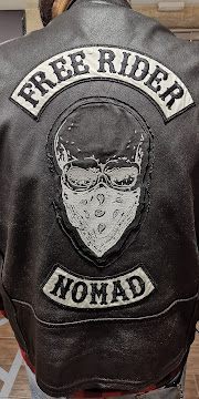 Chaqueta Free Rider Nomad con parches bordados